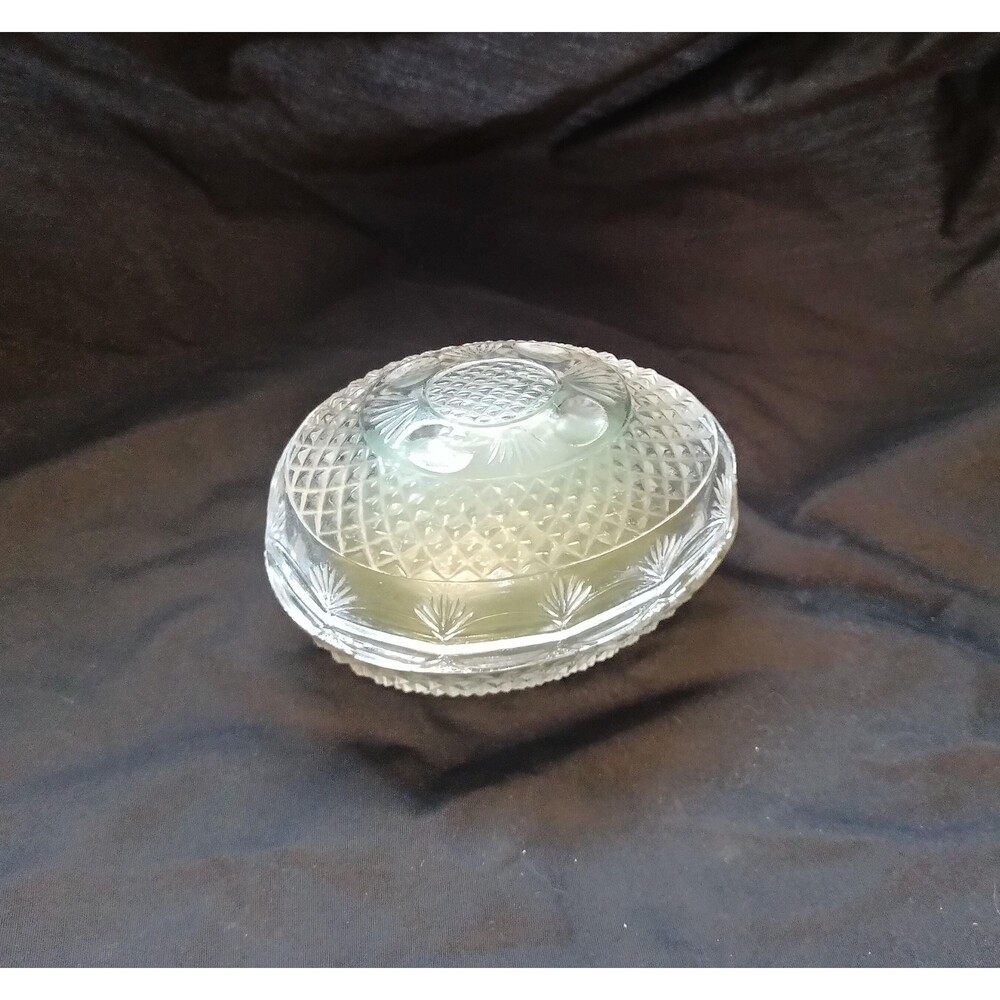 Vintage Avon Fostoria Glass Egg Soap Dish - Mothers Day 1977